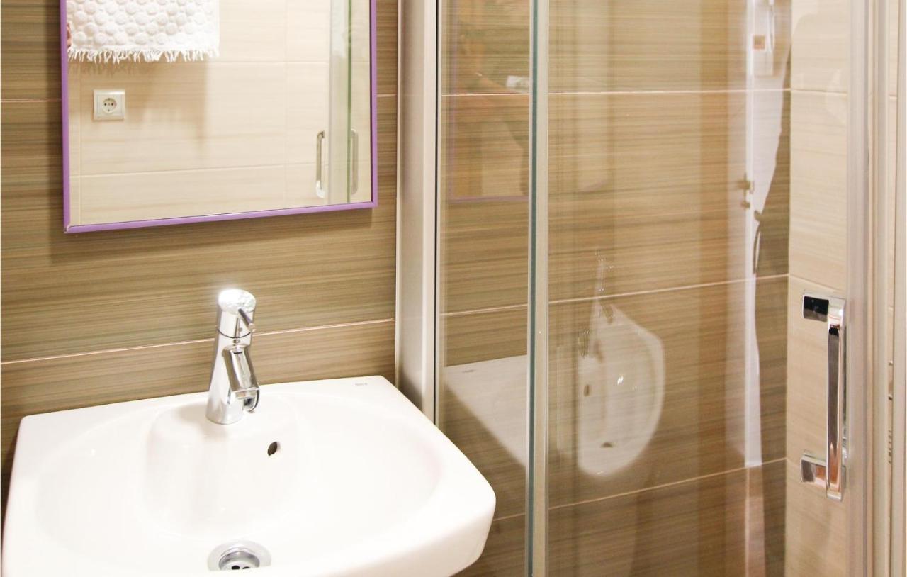 Gorgeous Apartment In El Campello With Wifi Exterior photo